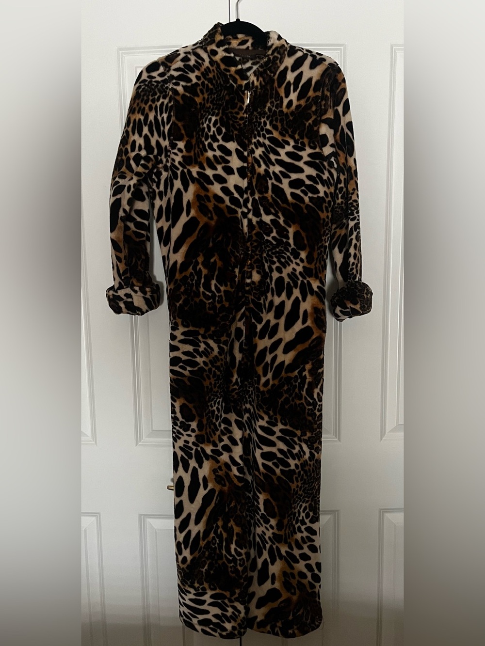 Natori animal print zippered long robe